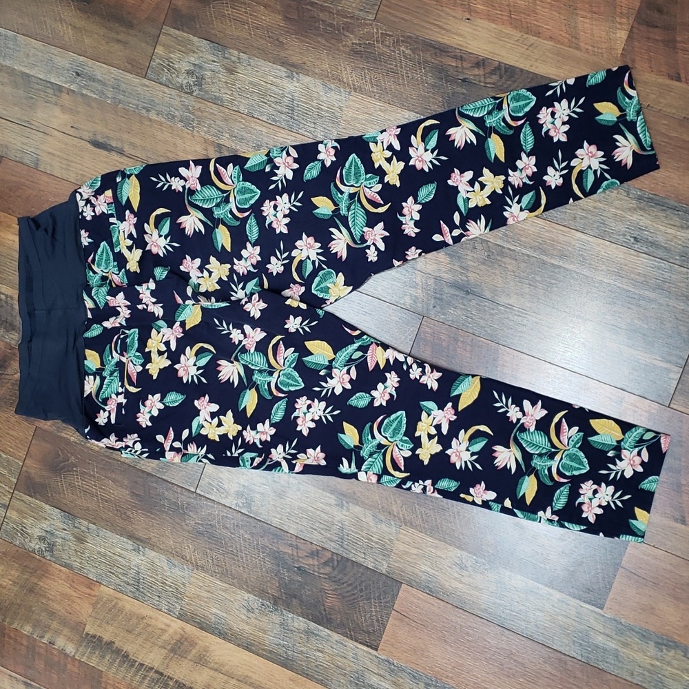 Old Navy Full Panel Pixie Maternity Slim Ankle Pa… - image 2